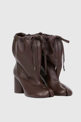 Ariadne Drawstring Lace Up Tabi Leather Boots In Brwon