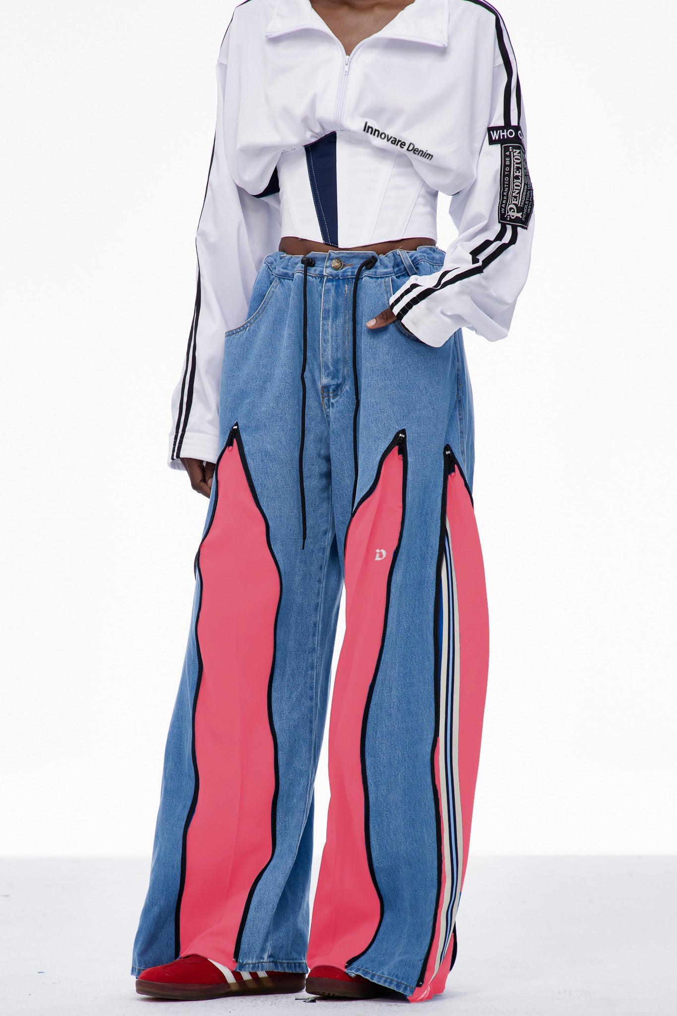Edelmira Deconstruct Barrel Jeans In Pink