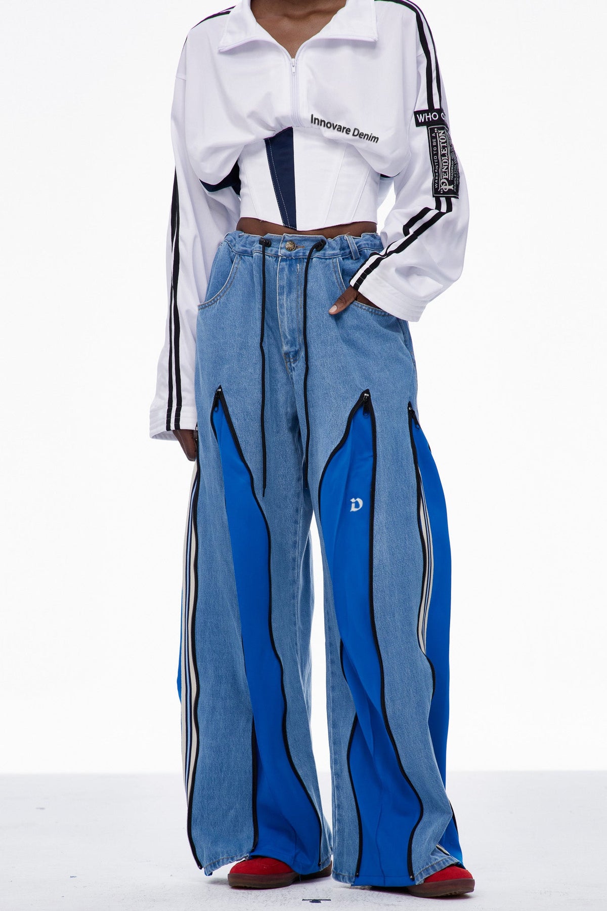 Edelmira Deconstruct Barrel Jeans In Blue