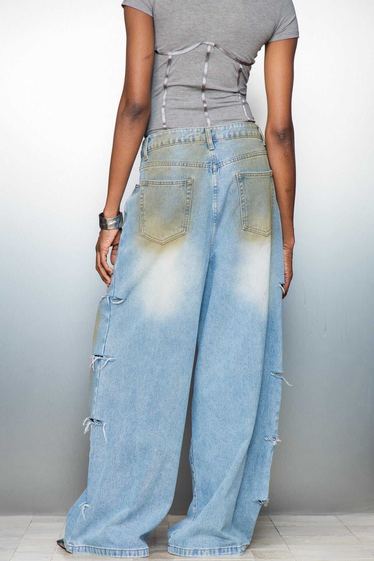 Cary Hayley Torn Barrel Jeans