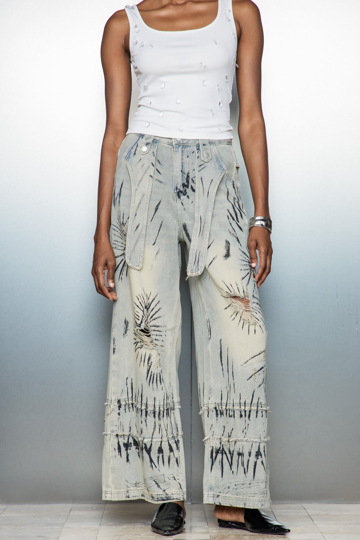 Caryn Graffiti Barrel Jeans
