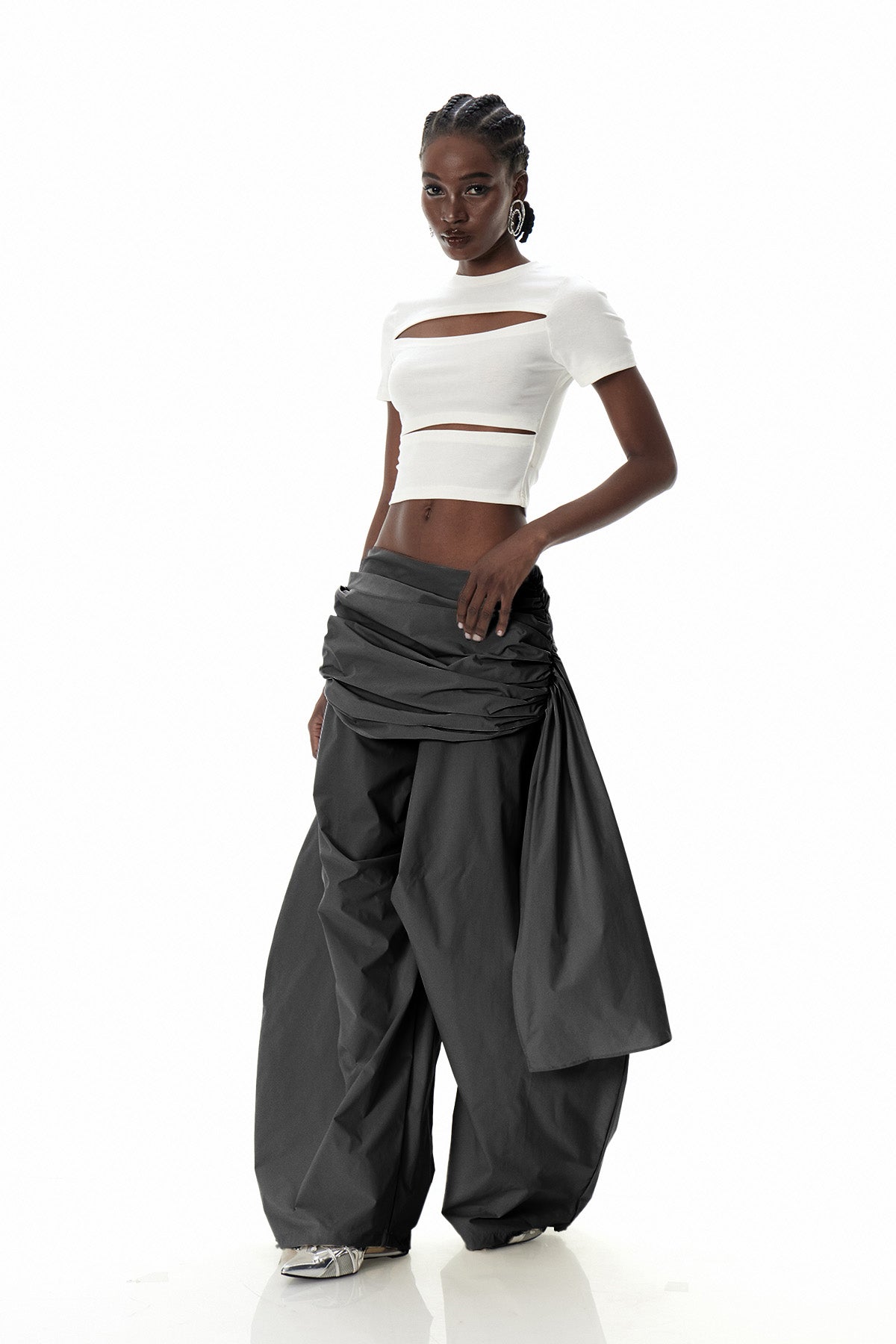 Creiddylad Ruch Drawstring Barrel Pants In Black