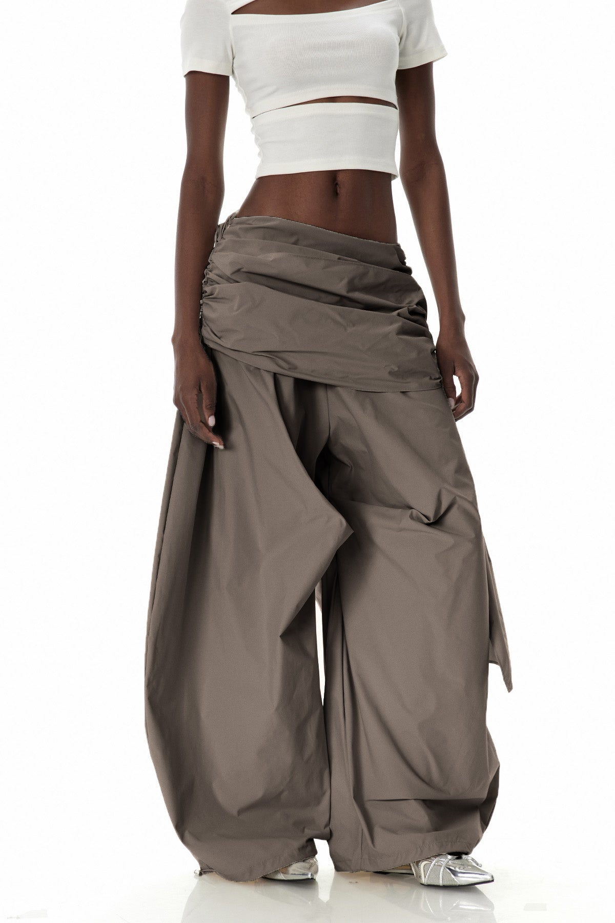 Creiddylad Ruch Drawstring Barrel Pants In Brown