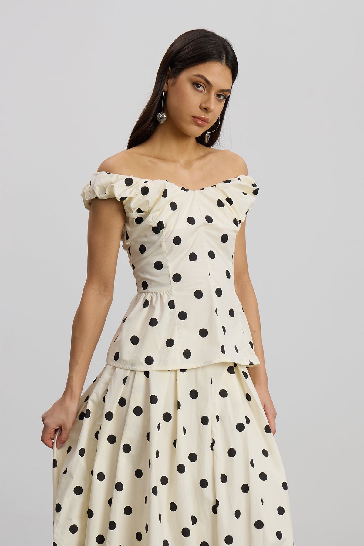 Elyo Off Shoulder Dot Top