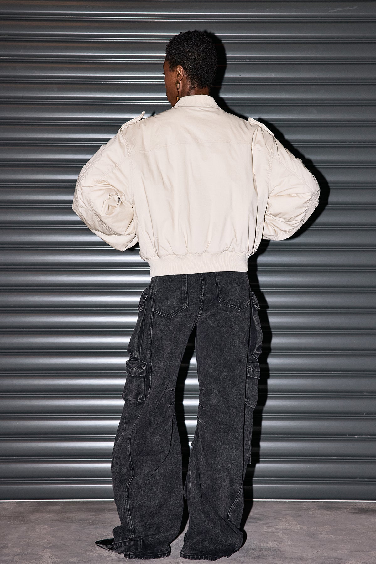 Evelyn Wide Cargo Jeans In Black