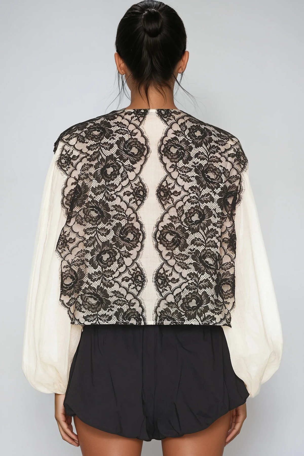Farxod Balloon Sleeve Lace Top