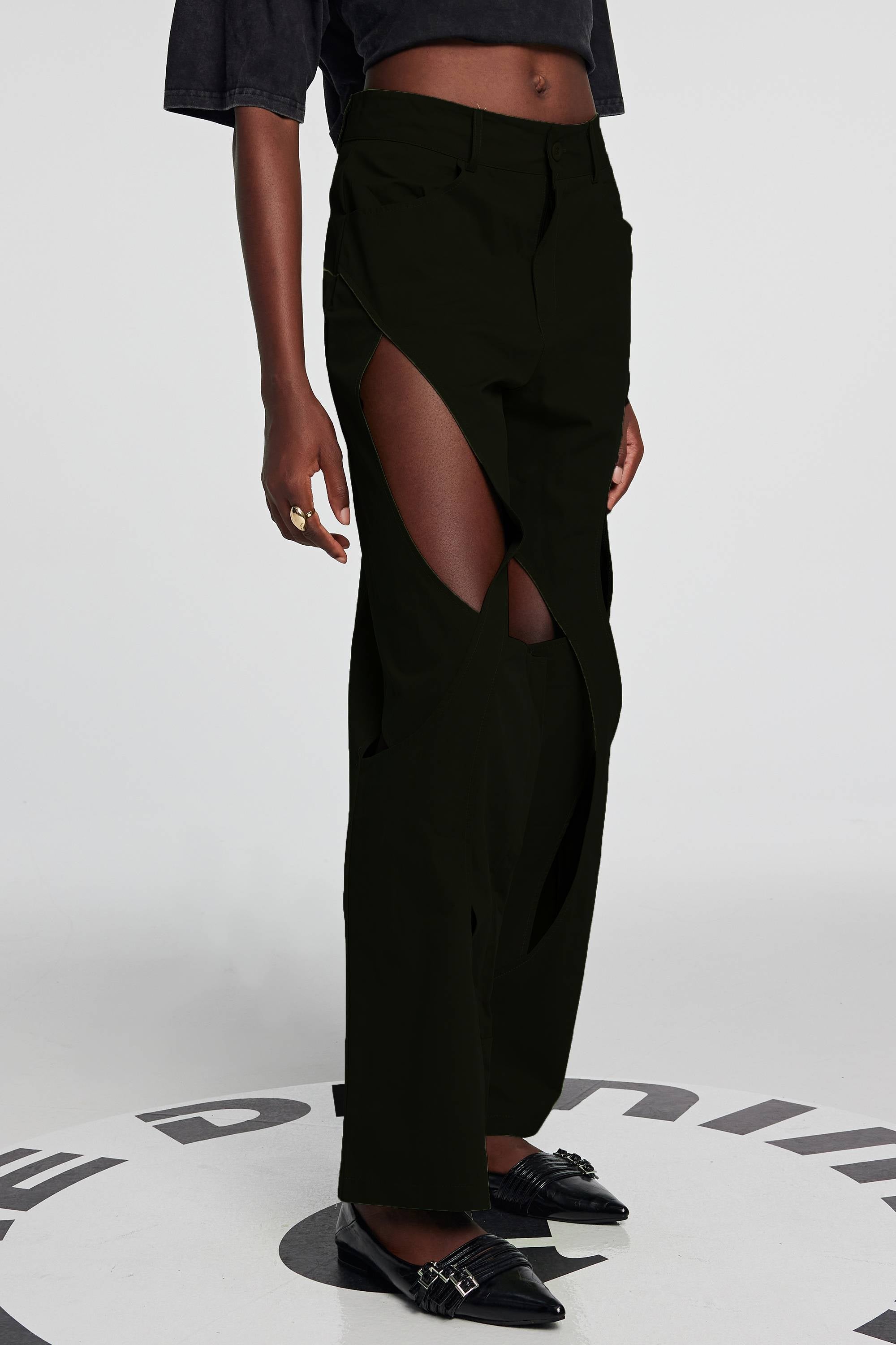 Leilany Cutout Cross Pants In Black