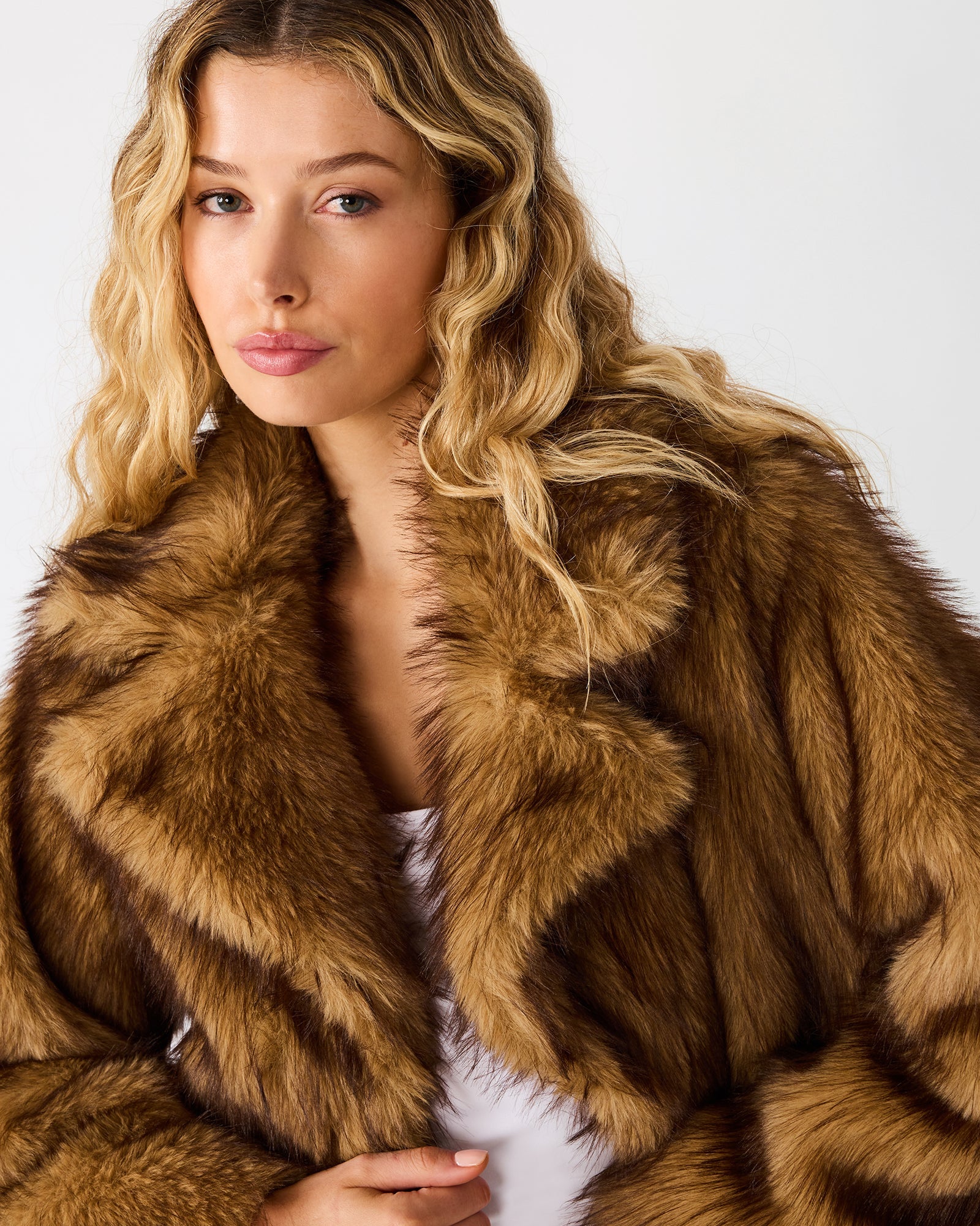 KINDRA COAT ANTELOPE