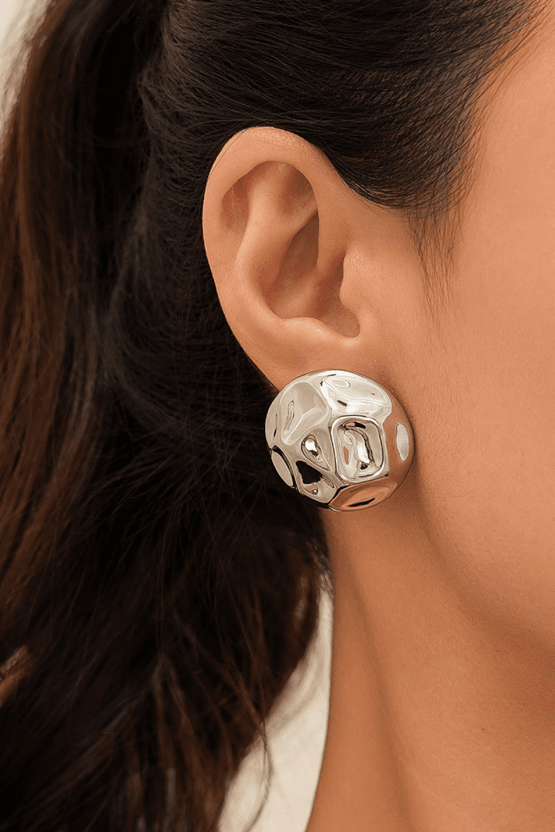 CheyenneRoundAsymmetricEarringsInSilver 3