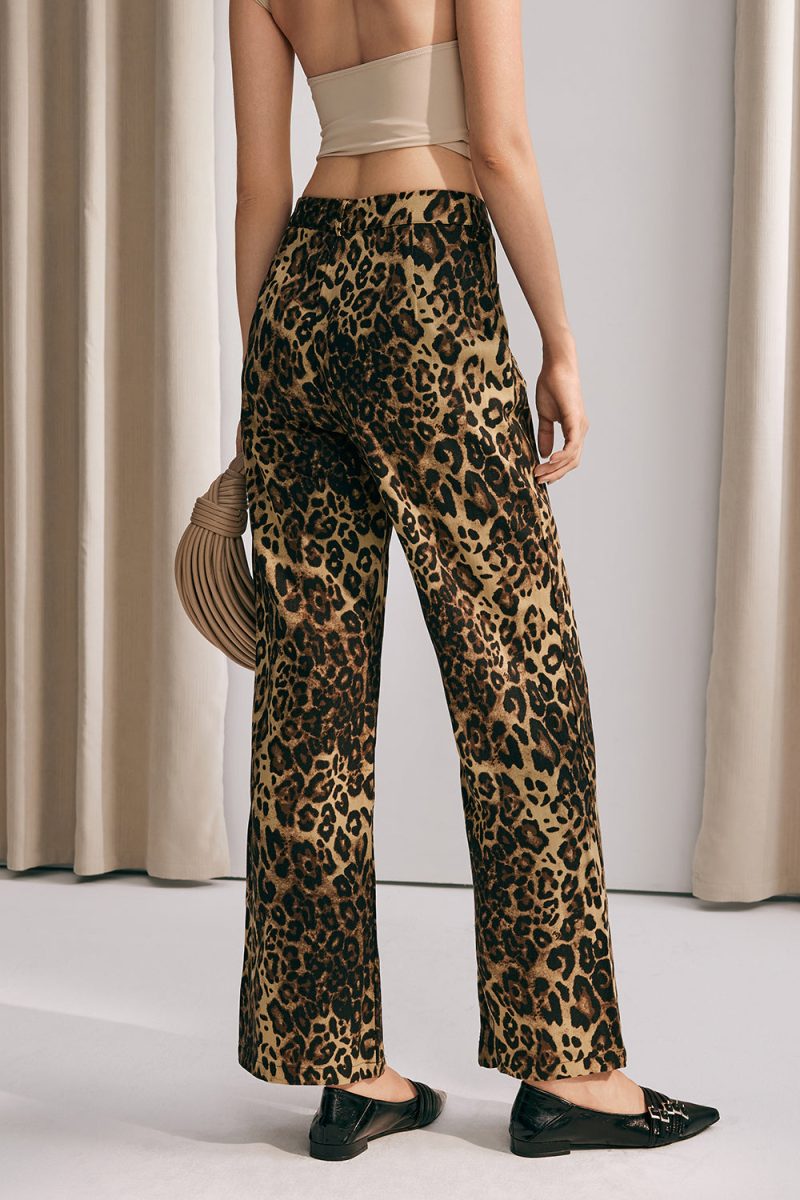 LorettaLowRiseLeopardPants 3 7996401a a332 4dc5 8a5f 8f2040c0f3c0