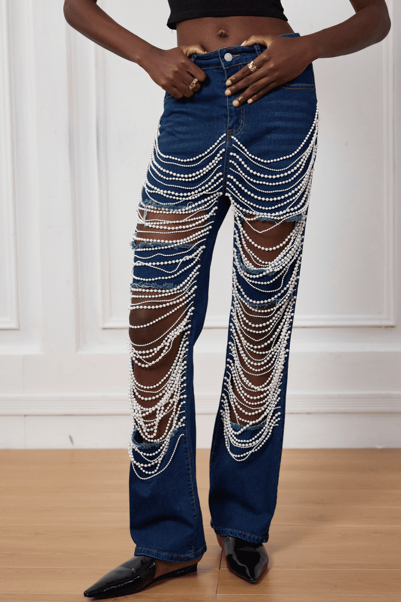 SeraphinaTornChainCutoutJeans 4